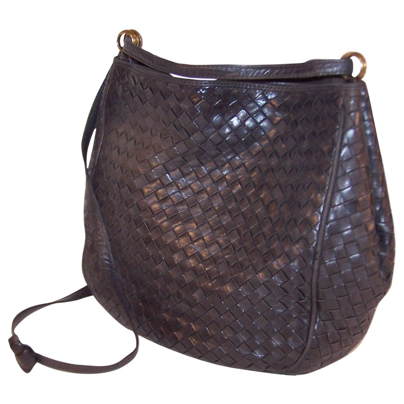 Vintage Bottega Veneta Charcoal Gray Intrecciato Leather Shoulder Handbag