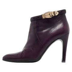 Gucci stivaletti in pelle viola con dettaglio fibbia misura 37,5