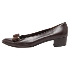Salvatore Ferragamo Brown Leather Vara Bow Pumps Size 38.5
