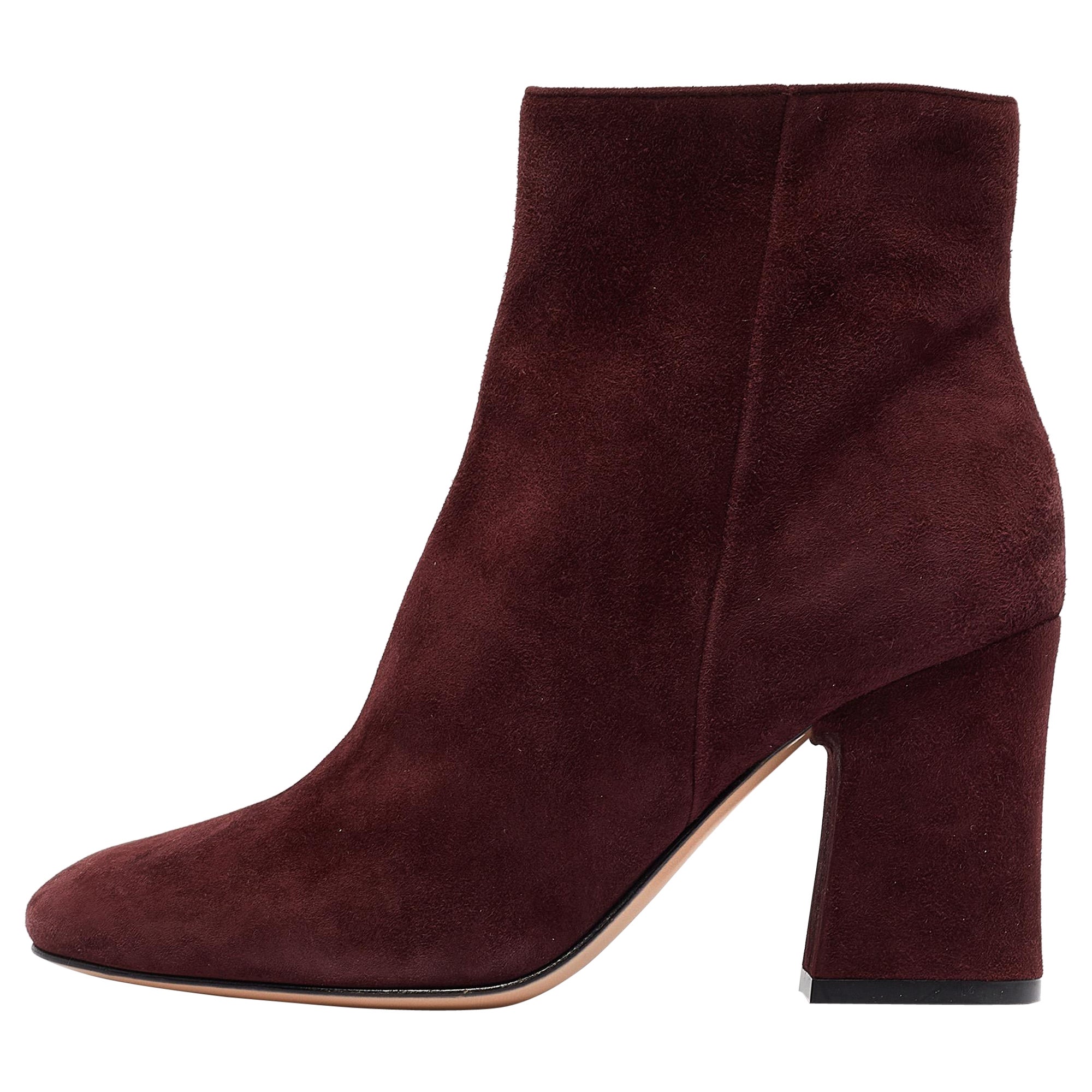 Gianvito Rossi Pflaumenfarbene Wildleder-Stiefeletten zum Rollen Größe 36,5