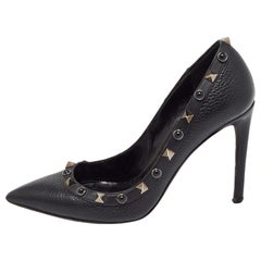 Valentino Black Leather Rockstud Pumps Size 35