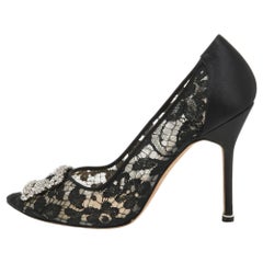 Manolo Blahnik Black Lace and Satin Hangisi Pumps Size 40.5