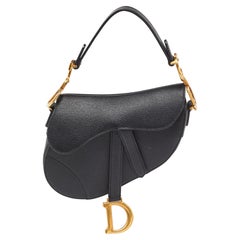 Borsa Dior Mini Saddle in pelle nera