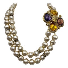 Magnífico collar de perlas Yves Saint Laurent by Robert Goossens de los años 80