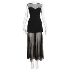 1993 KARL LAGERFELD vestido negro RUNWAY con escote y bajo transparentes