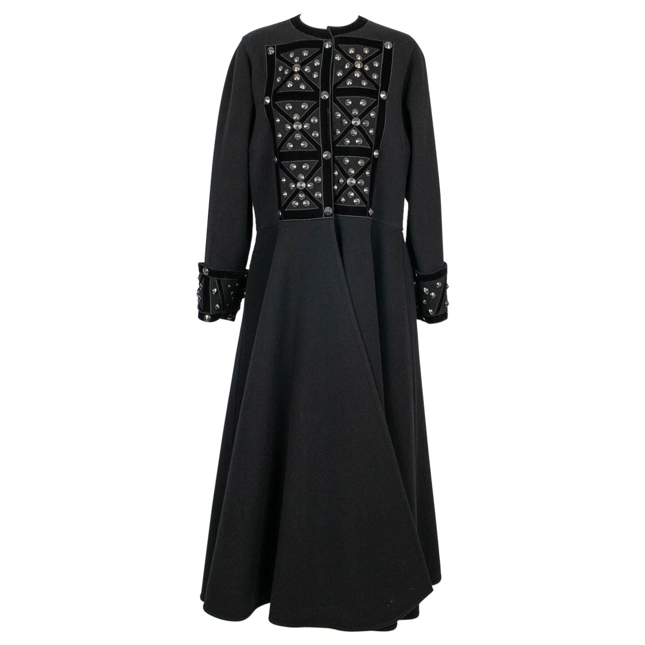 Schwarzer Haute Couture-Stoffmantel aus Wolle von Louis Feraud, 1978/1982 im Angebot