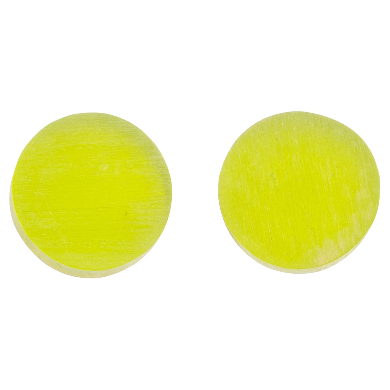 Orecchini a bottone in lucite Kaso Pistachio in vendita