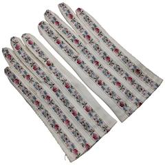 Vintage Embroidered White Floral Gloves