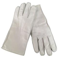 Vintage GIANNI VERSACE Gloves Size M Ivory Medusa Embossed Leather Gloves