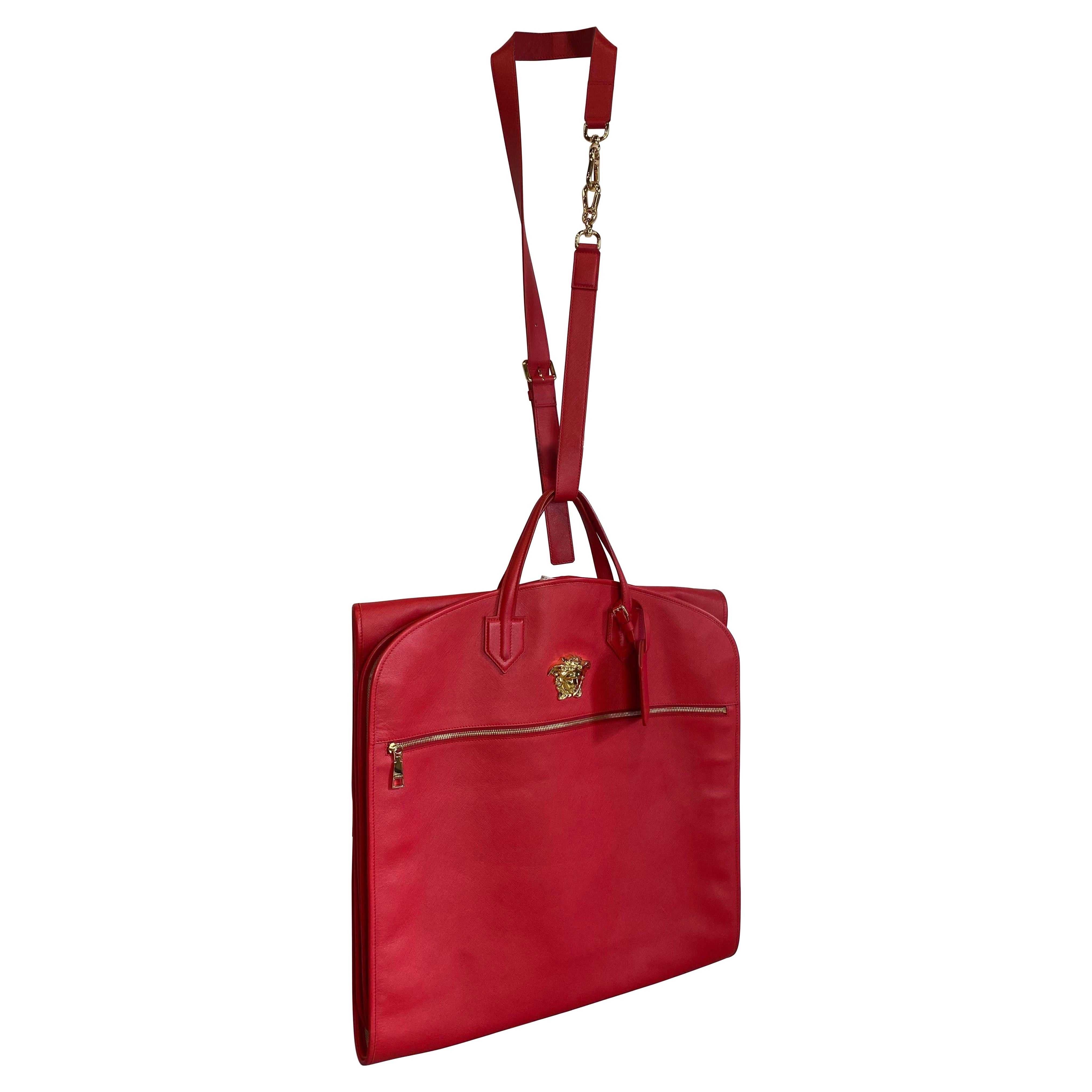 Versace garment bag cover in Leather.
SS 2016 Man