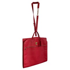 Funda para portatrajes Versace de Piel.
SS 2016 Hombre