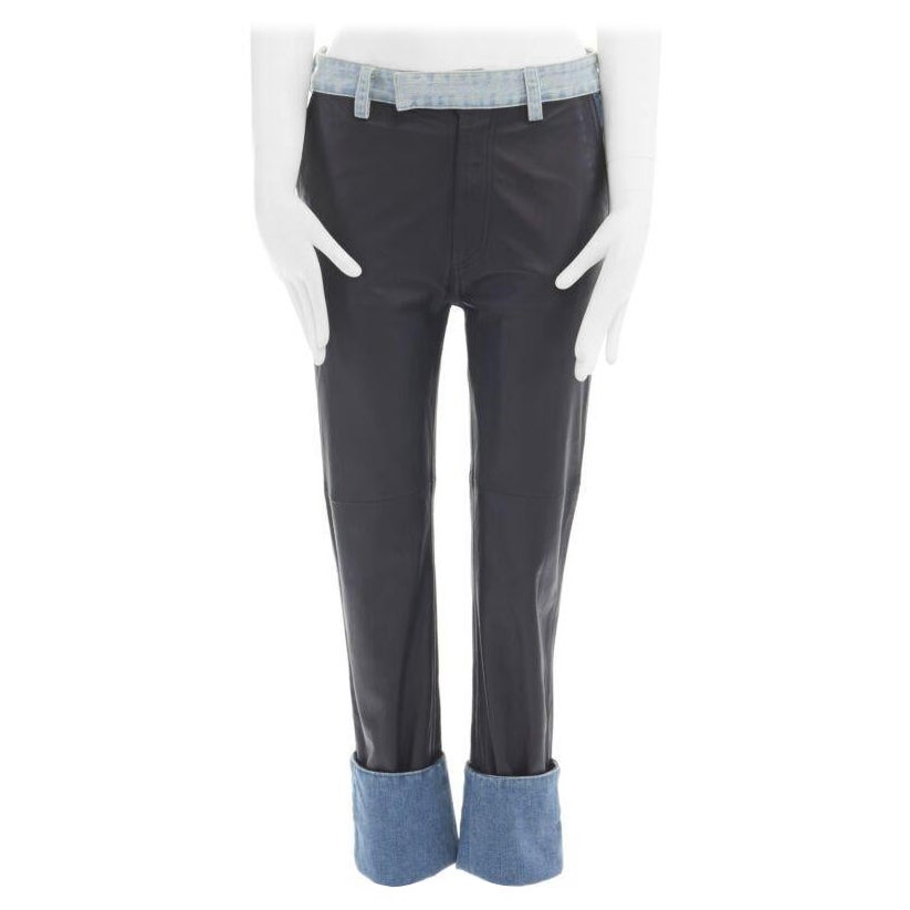 MAISON MARGIELA Schwarze Jeanshose mit Kapuze und blauem Denimbesatz aus Leder IT38 XS im Angebot