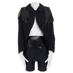 passerella COMME DES GARCONS 2010 paillettes broccato blazer biker pantaloncini cintura set S