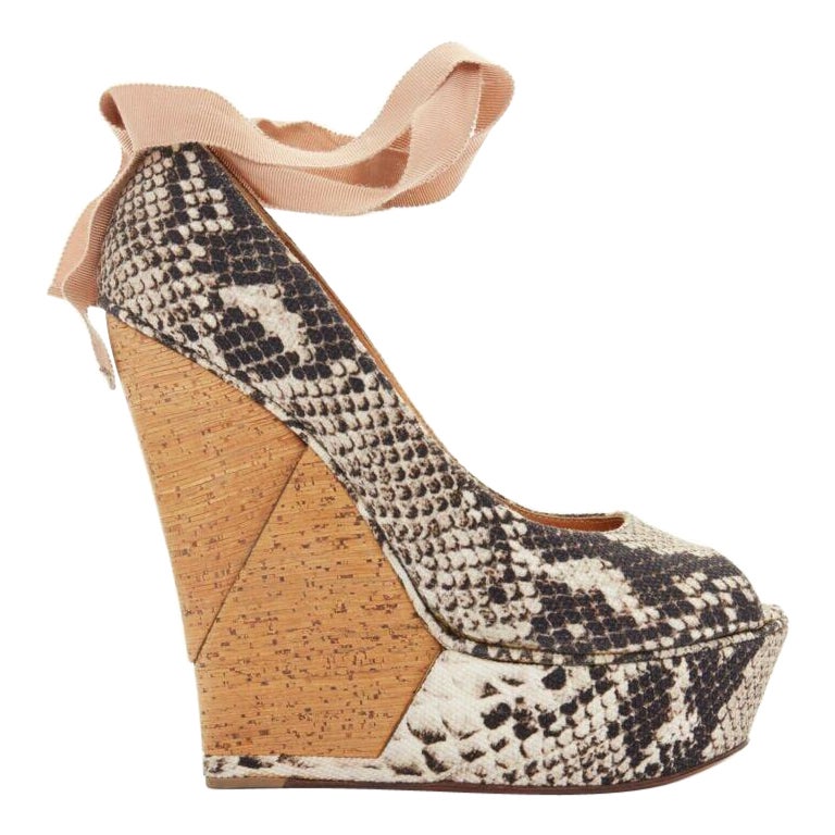 LANVIN ALBER ELBAZ escarpins à talons de cheville à talons compensés en cuir imprimé avec rubans, taille EU 38, 2011 en vente