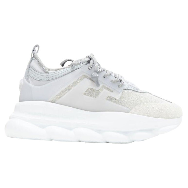 VERSACE Chain Reaction - Sneaker con cristalli riflettenti in argento e strass EU40 US7