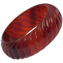 Bakelite Bracelet Bangle Vintage Deeply Carved Red Tea Amber Marble Color