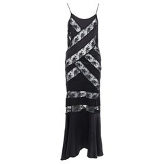 SIR THE LABEL Aris, abito in 100% seta nera con pannello in pizzo diagonale, US0 XS