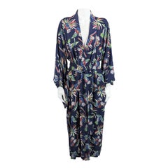 Kimono con estampado tropical de rayón, años 40