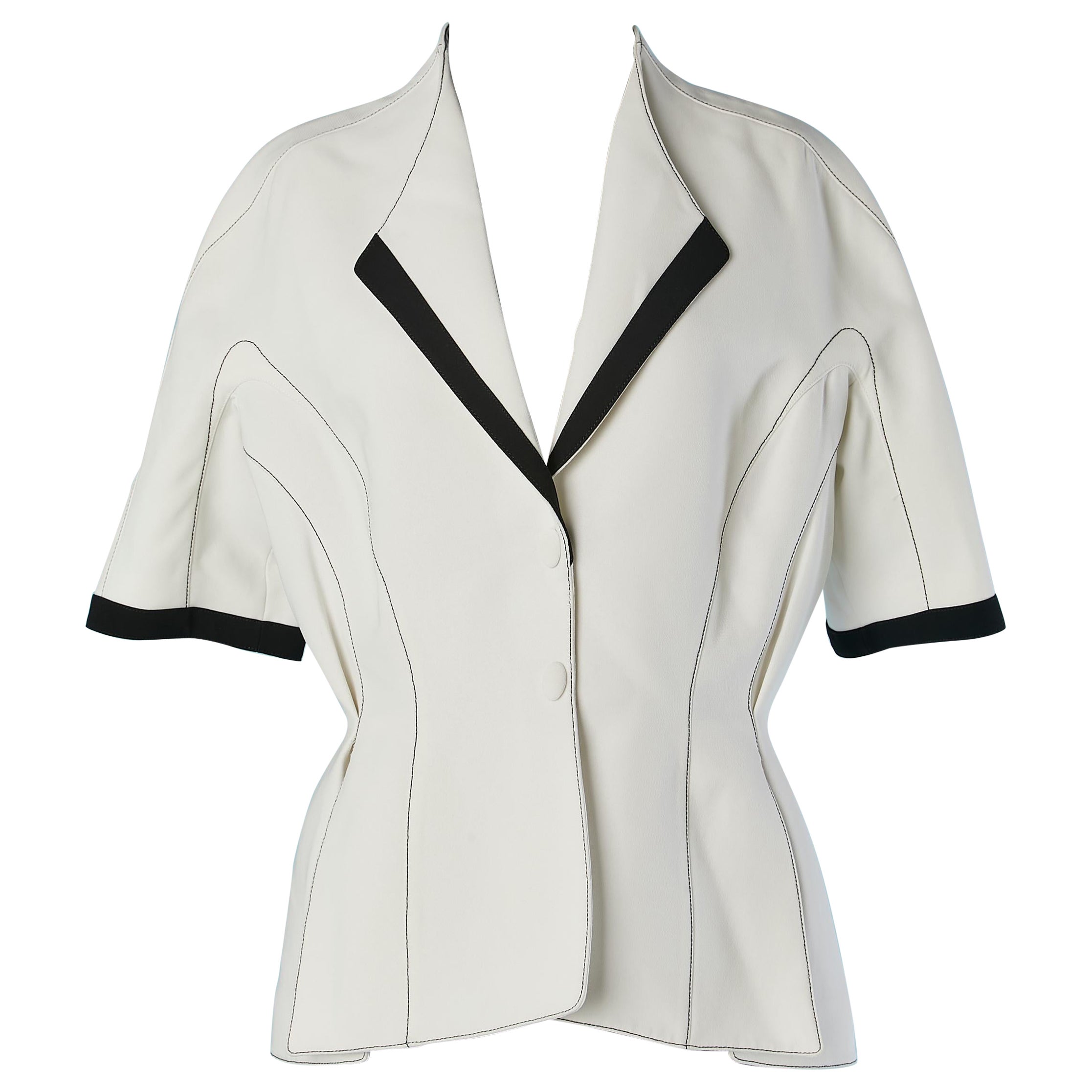Veste croisée blanche à bord noir Thierry Mugler Circa 1990's