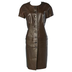 Robe en cuir Brown à manches courtes CHANEL