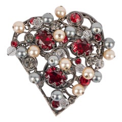 Yves Saint Laurent Broche pendentif cœur