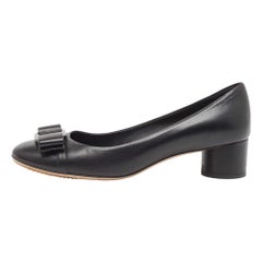Salvatore Ferragamo Black Leather Vara Bow Pumps Size 39.5