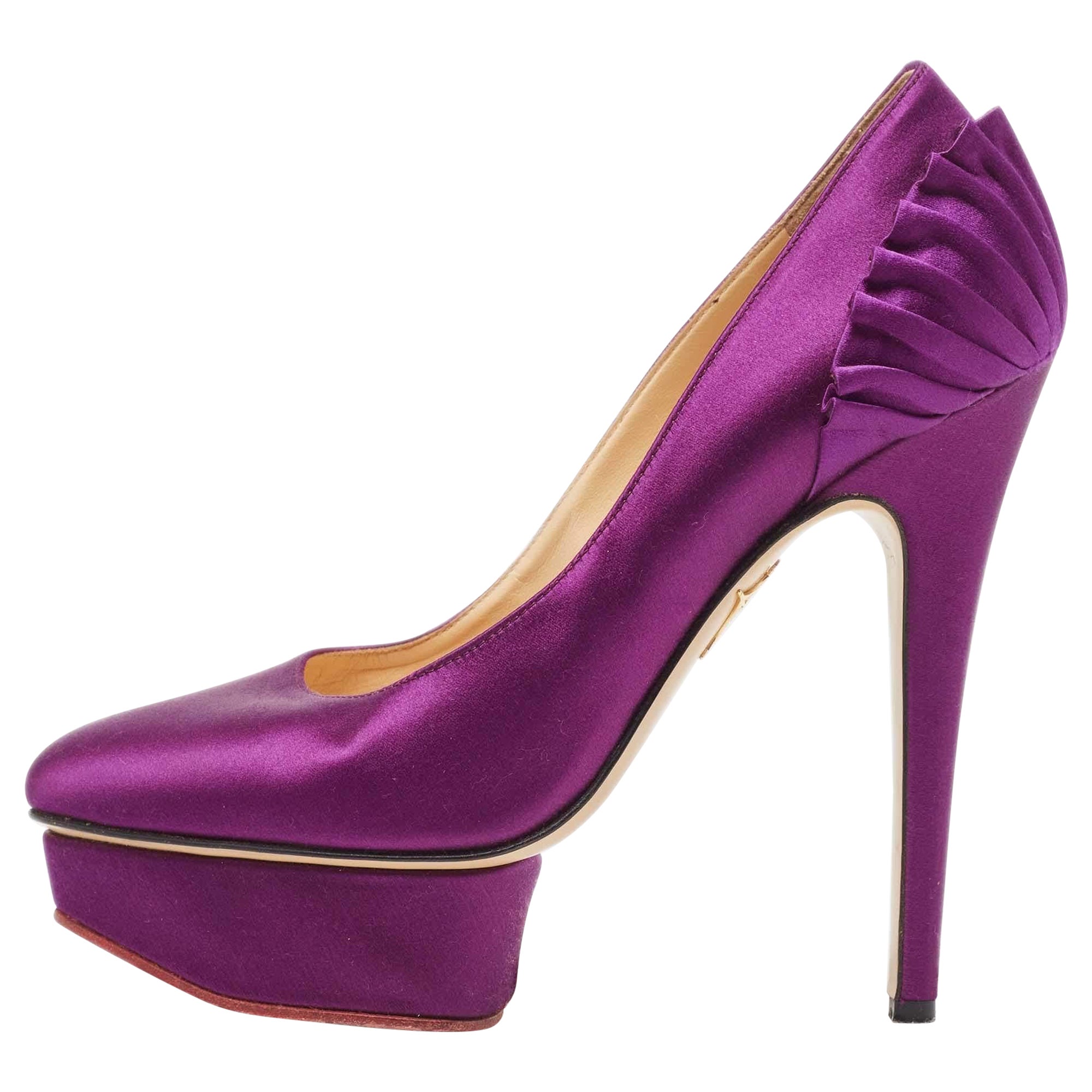Charlotte Olympia Bombas de plataforma de satén morado Talla 37.5 en venta