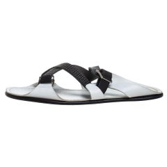 Versace Sandali incrociati in pelle bianca taglia 43