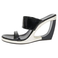 Gucci Black Patent Leather Cut-Out Wedge Slide Sandals Size 38