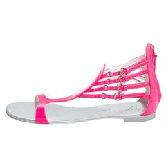 Giuseppe Zanotti Pink Patent Leather T-strap Flat Sandals Size 36