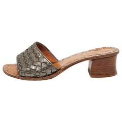 Bottega Veneta - Escarpins en cuir Intrecciato métallisé, taille 36