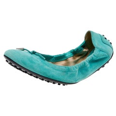Tod's Mint Green Suede Bow Scrunch Ballet Flats Size 39
