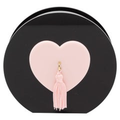Charlotte Olympia - Pochette à glands en plexiglas noir/rose Such a Tease