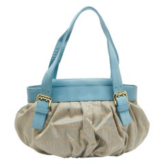 Moschino Light Blue/Beige Monogram Canvas e Flap Hobo in pelle