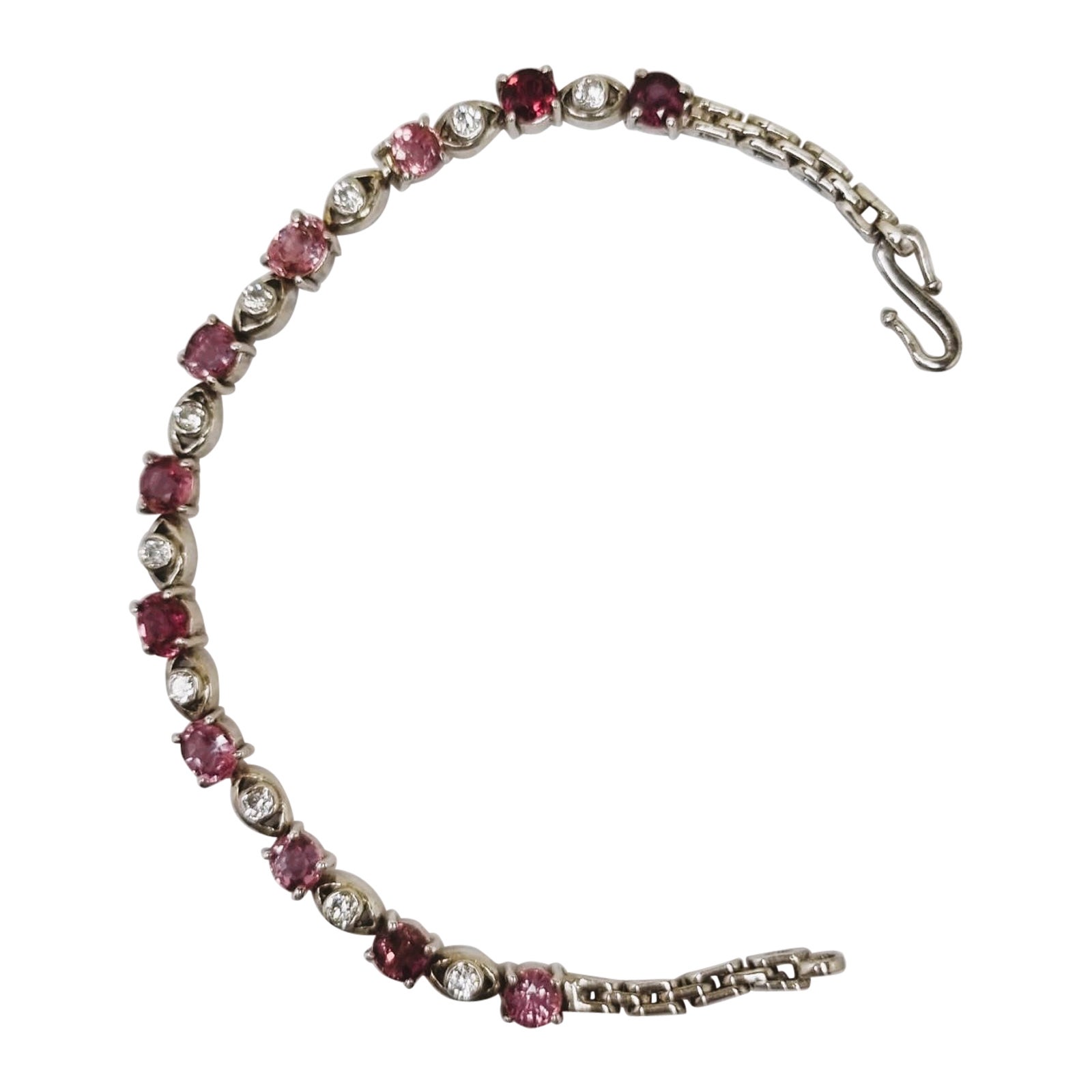 Bracciale tennis con tormalina rosa da 2,75 carati in vendita