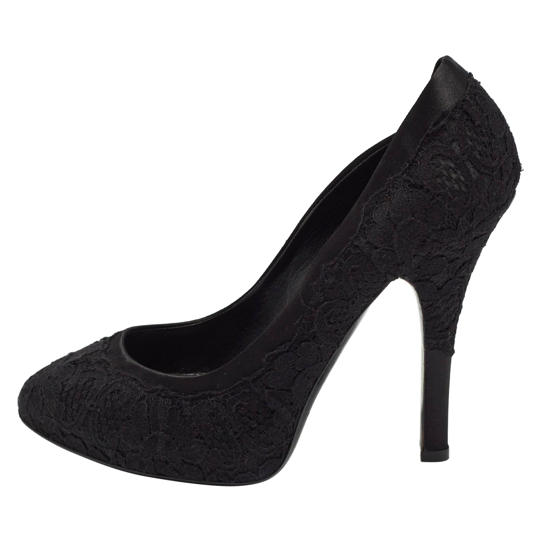 Dolce & Gabbana Black Lace and Satin Round Toe Pumps Size 37.5 For Sale