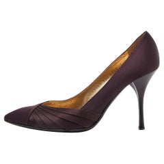 Escarpins à bout pointu en satin violet Roberto Cavalli, taille 37