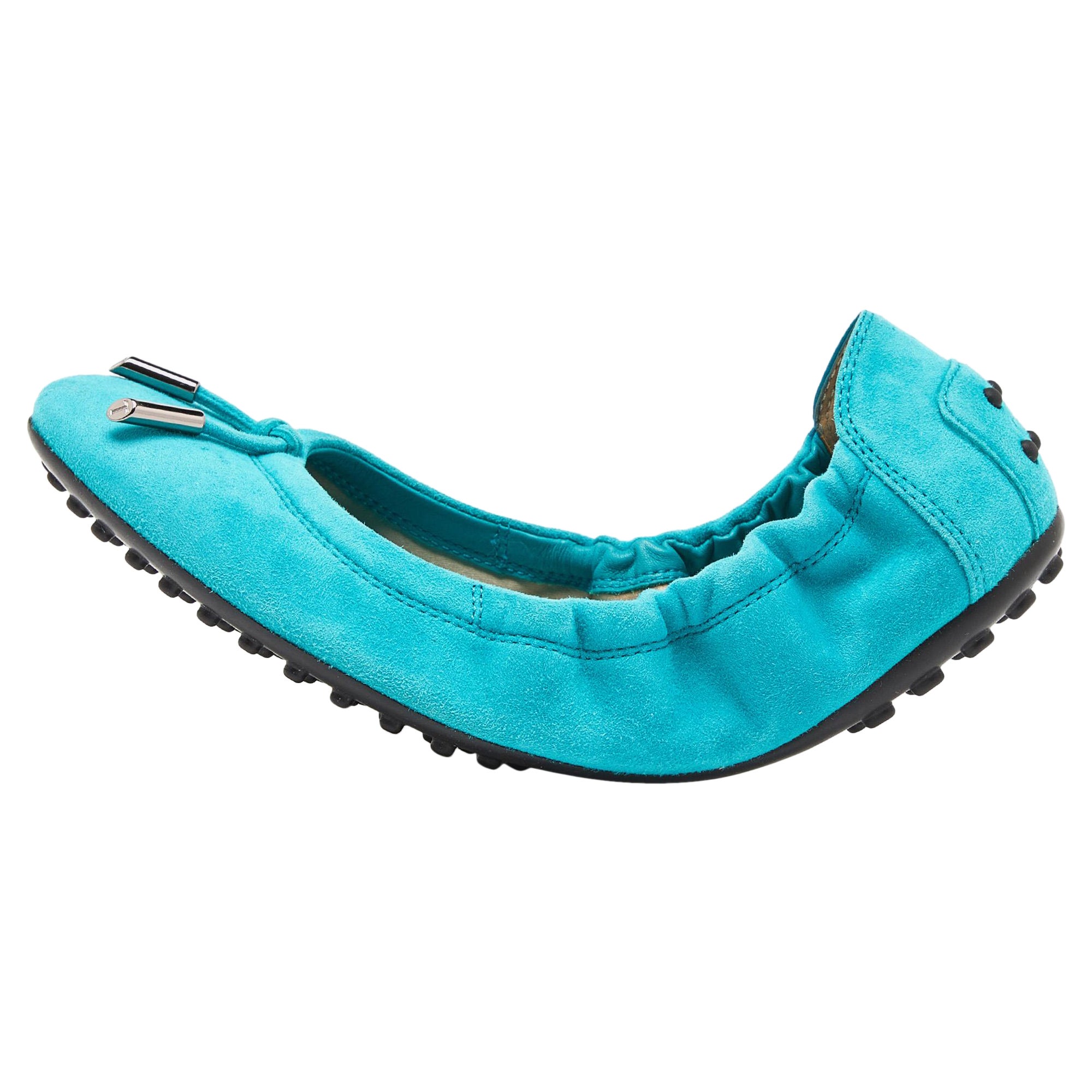 Tod's Turquoise Suede Scrunch Ballet Flats Size 37.5 For Sale