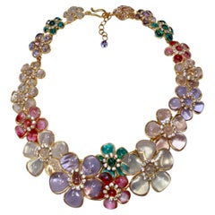 Pate de Verre Multi Flower Chocker