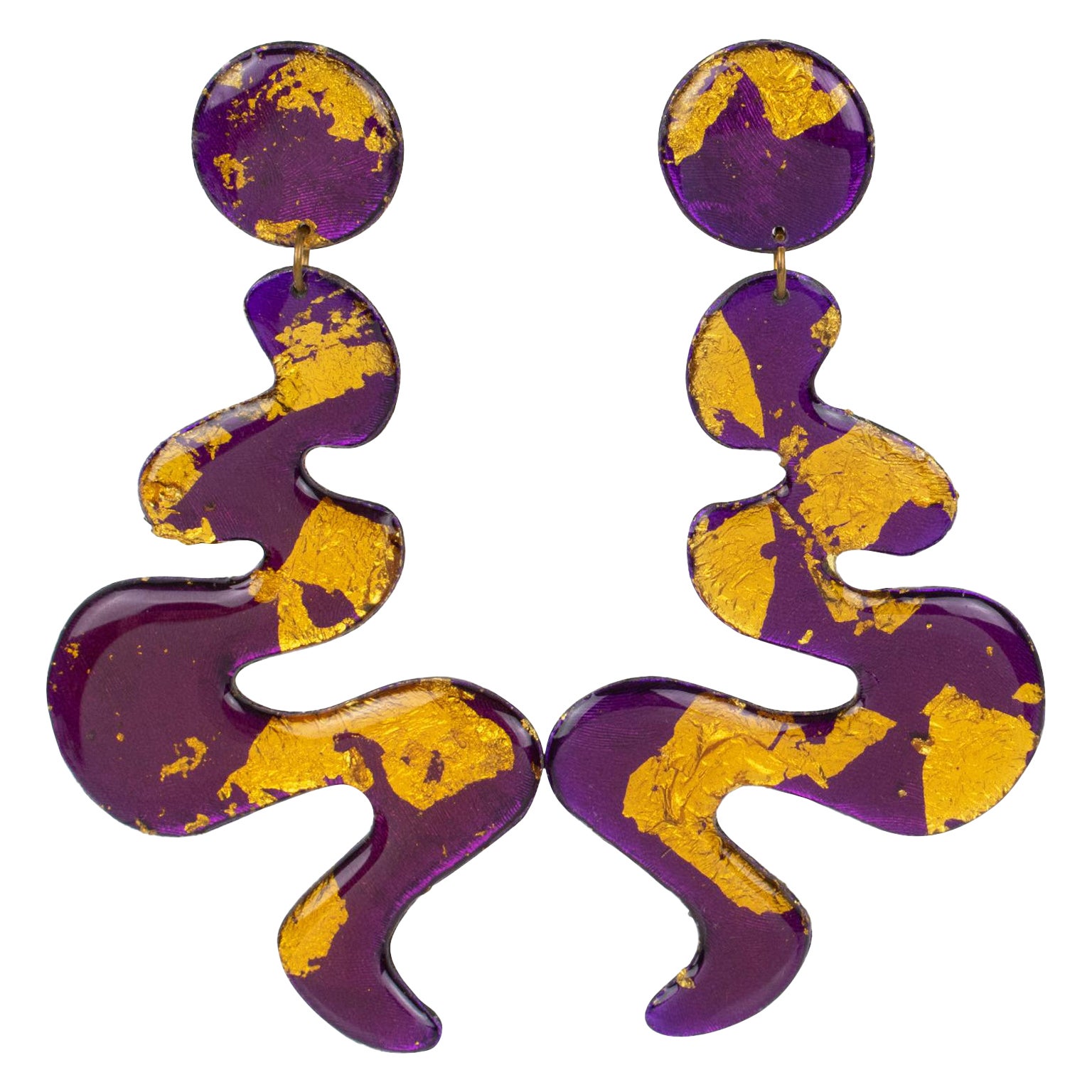Space Age Purple and Gold Lucite Dangle Earrings For Sale