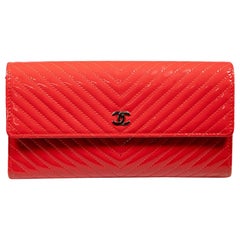 Chanel 2014-2015 Red Patent Chevron CC Long Wallet