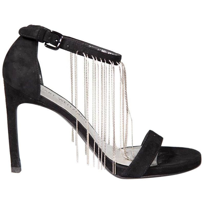 Stuart Weitzman Open Toe Tassel Sandals en daim noir Taille US 7.5 en vente
