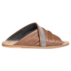 Brunello Cucinelli Sandalias de cuero marrón con cuentas Talla IT 40