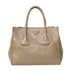 Borsa a Mano Prada Shopper MM Quadratischer Beige