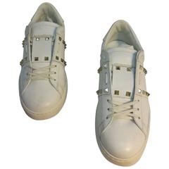 Valentino Garavani White Rockstuds Sneakers NWOT