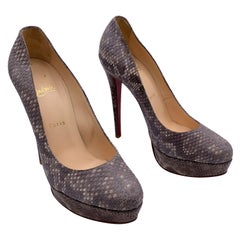 Christian Louboutin escarpins Bianca à plateforme en cuir taupe, taille 38,5