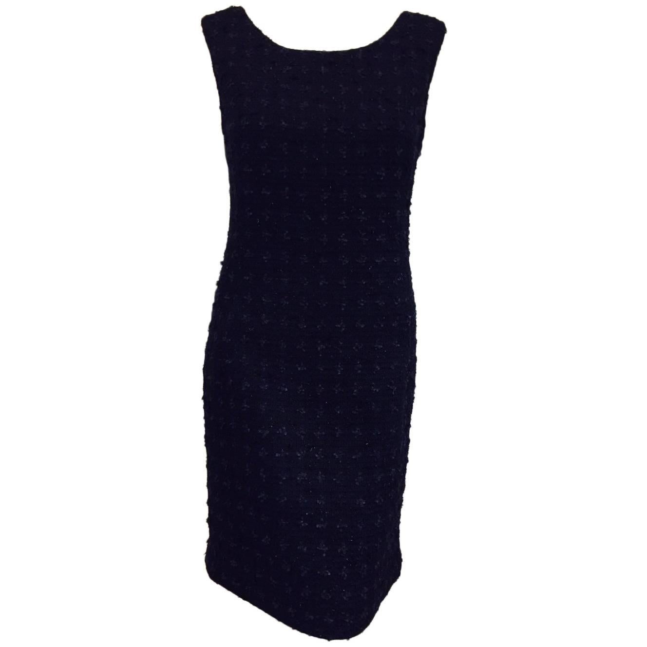 Oscar de la Renta Tweed Sleeveless Sheath Dress With Black Metallic Thread For Sale