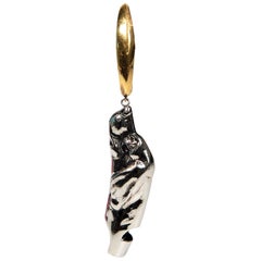 Alexander McQueen Silver Dog Drop Skull Stud Earring