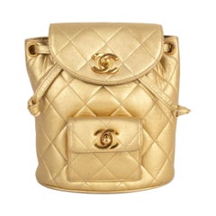 Chanel Rucksack aus gestepptem goldenem Lammleder, 1991-1994