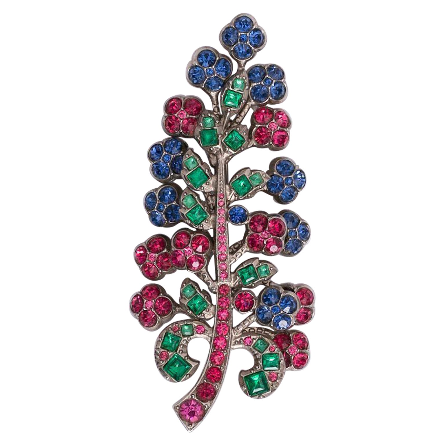 Broche de chapa de plata y brillantes